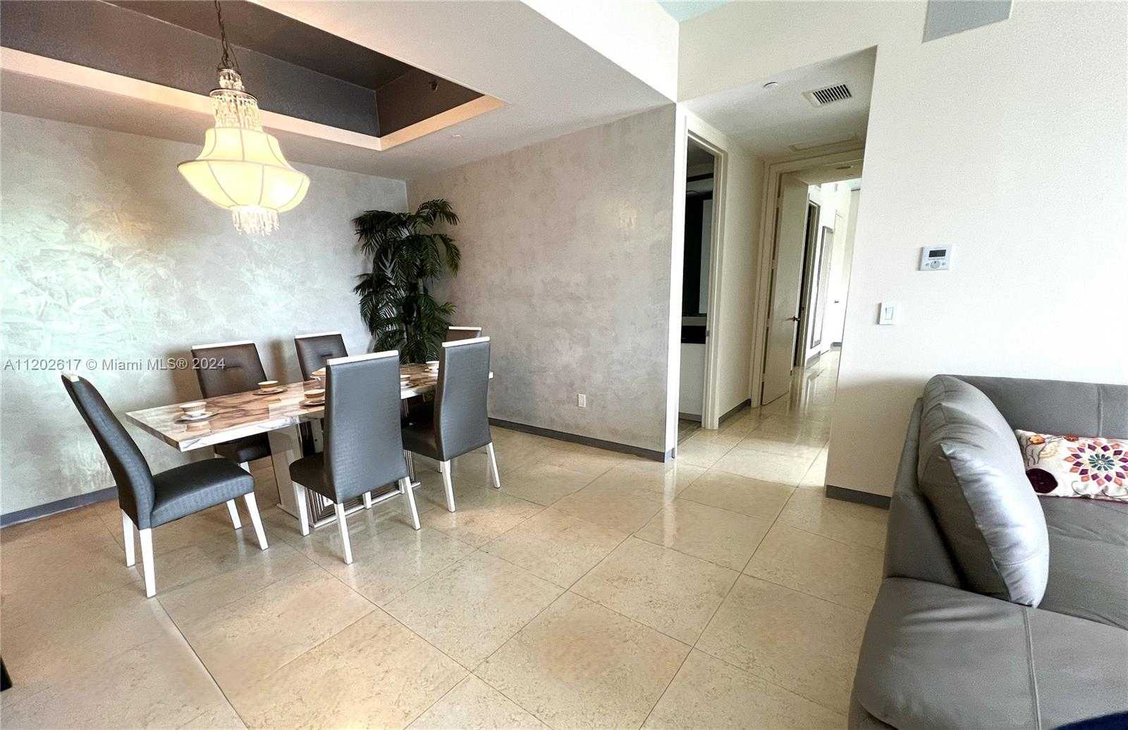 photo 3: 16001 Collins Ave Unit 1705, Sunny Isles Beach FL 33160