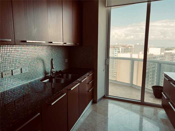 photo 7: 16001 Collins Ave Unit 1705, Sunny Isles Beach FL 33160