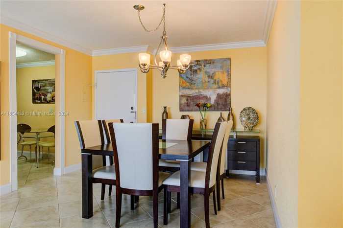 photo 2: 2030 S Ocean Dr Unit 2009, Hallandale Beach FL 33009