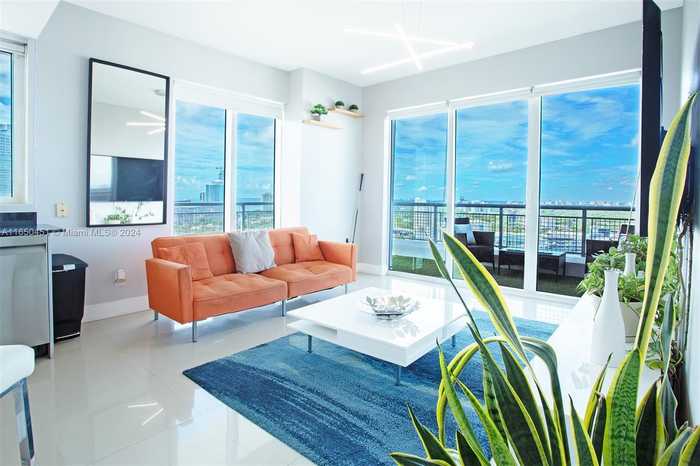 photo 1: 60 SW 13th St Unit 2001, Miami FL 33130