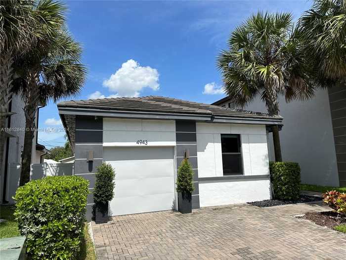 photo 1: 4943 Whispering Way, Dania Beach FL 33312