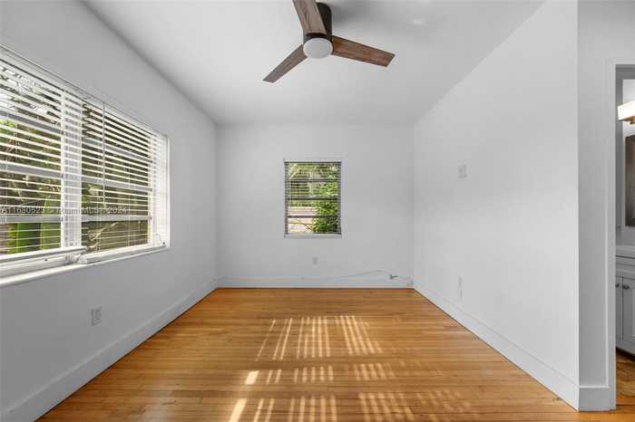 photo 1: 1612 Michigan Ave Unit 11, Miami Beach FL 33139