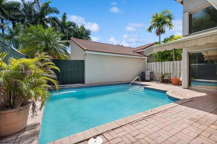 photo 14: 935 Scarlet Oak Ter, Hollywood FL 33019