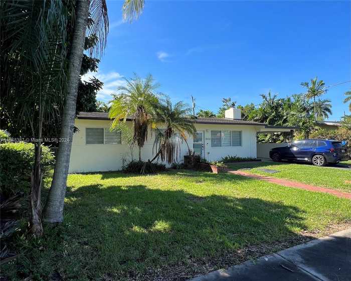 photo 2: 8660 SW 125th Ter, Miami FL 33156