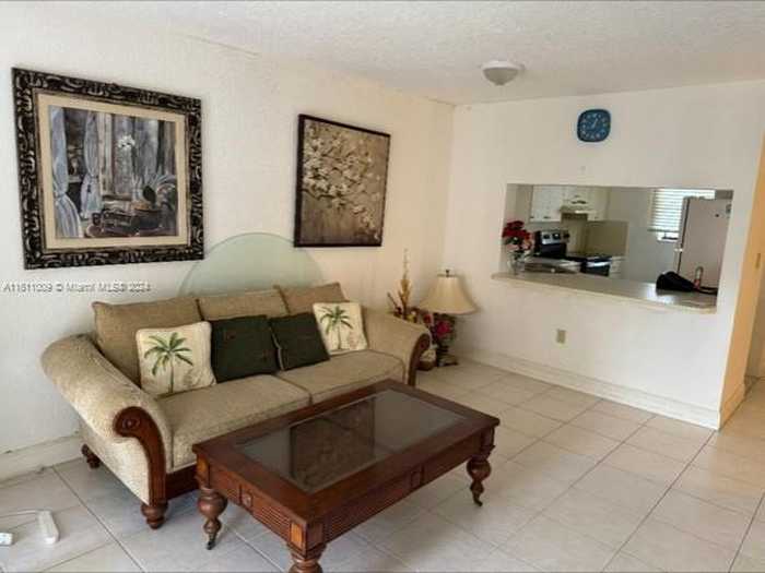 photo 2: 8517 NW 7th St Unit 304, Miami FL 33126