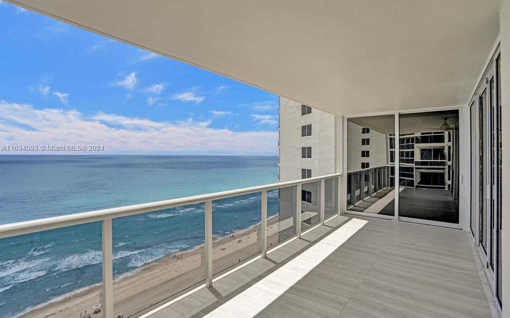 photo 3: 19111 Collins Ave Unit 1705, Sunny Isles Beach FL 33160