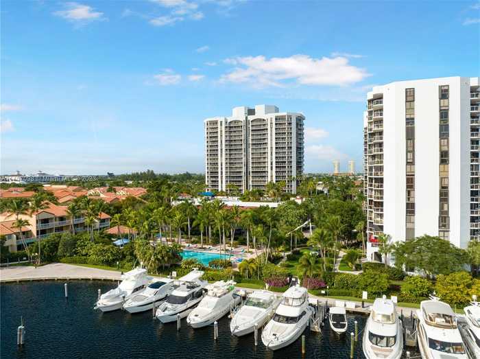 photo 41: 3600 Yacht Club Dr Unit 803, Aventura FL 33180