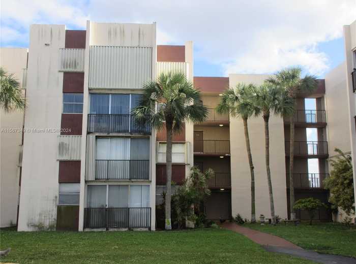 photo 2: 9411 SW 4th St Unit 408, Miami FL 33174