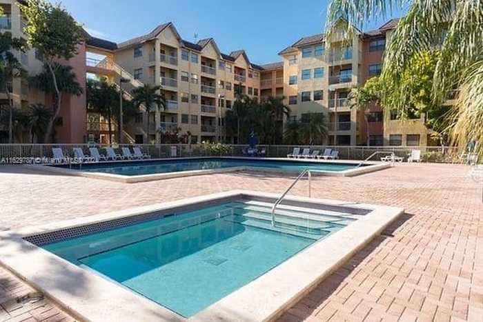 photo 1: 8353 Lake Dr Unit 202, Doral FL 33166