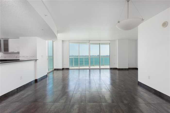 photo 2: 1800 N Bayshore Dr Unit 2201, Miami FL 33132