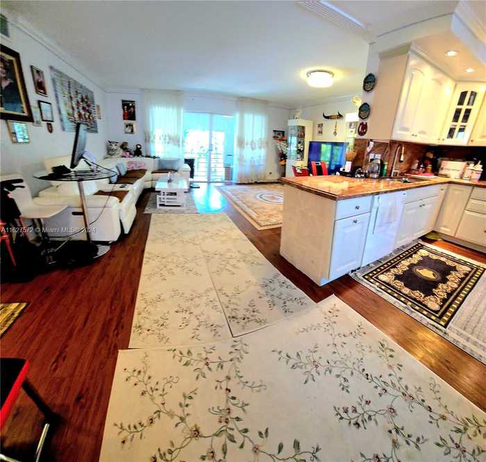 photo 1: 1425 Atlantic Shores Blvd Unit 409, Hallandale Beach FL 33009