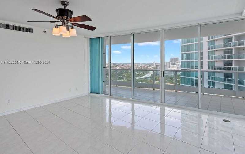 photo 3: 2127 Brickell Ave Unit 2804, Miami FL 33129