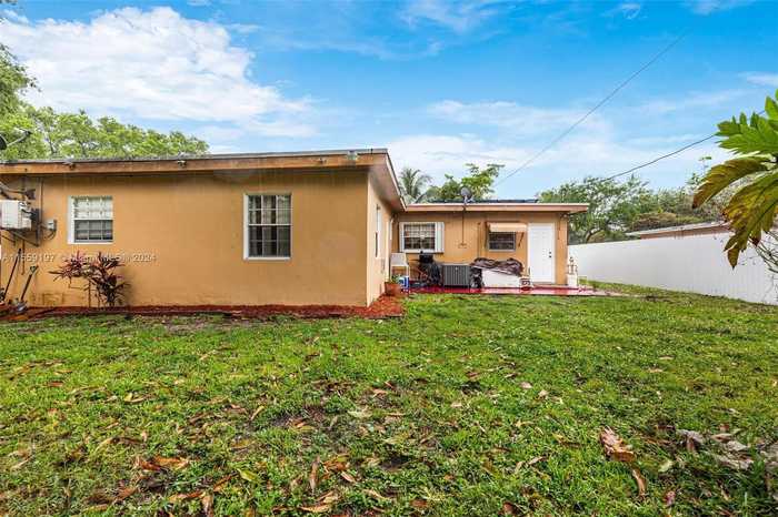 photo 33: 761 NE 139th St, North Miami FL 33161