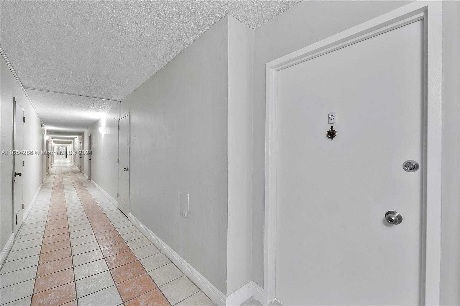 photo 2: 7135 Collins Ave Unit 1735, Miami Beach FL 33141