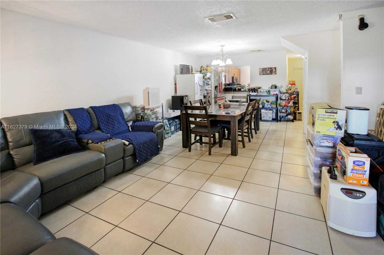 photo 3: 9220 NW 14th St Unit 272, Pembroke Pines FL 33024