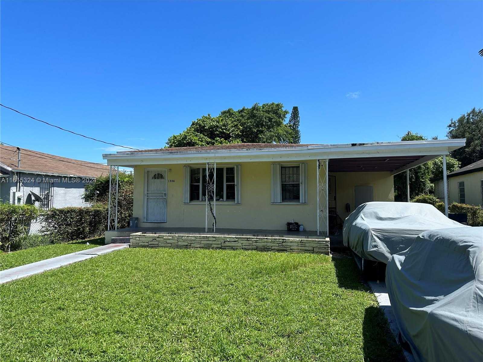 photo 1: 1336 NW 71st St, Miami FL 33147