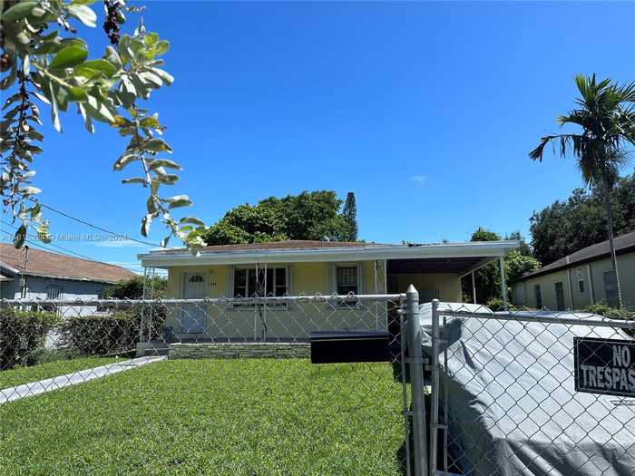 photo 2: 1336 NW 71st St, Miami FL 33147