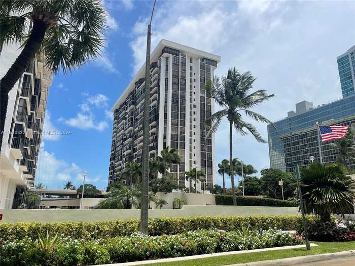 photo 1: 1925 Brickell Ave Unit 903, Miami FL 33129