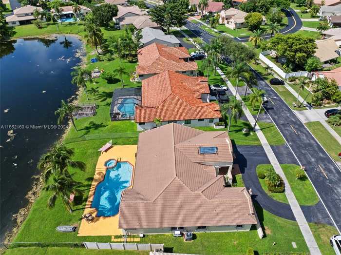 photo 38: 5421 Hawkes Bluff Ave, Davie FL 33331