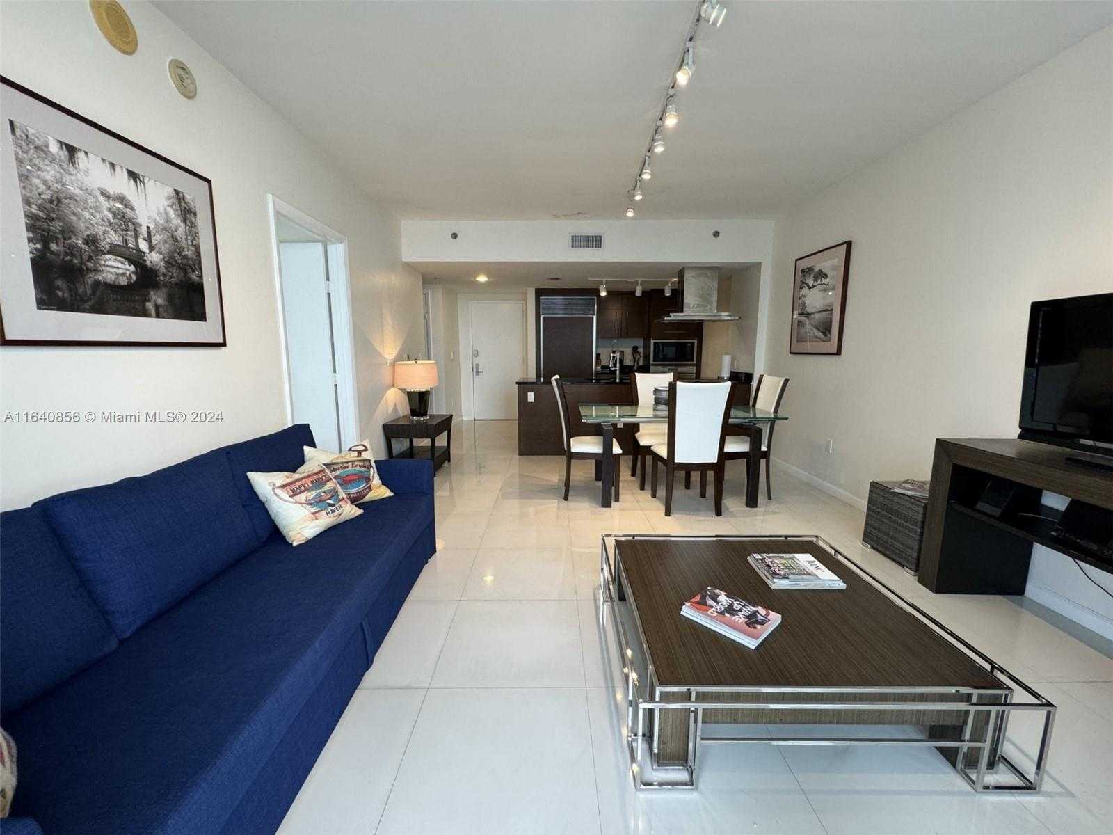 photo 1: 485 Brickell Ave Unit 3803, Miami FL 33131