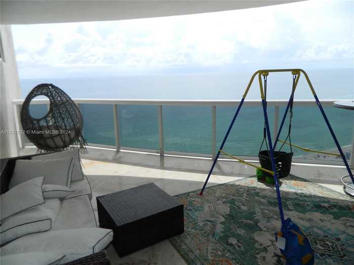 photo 1: 17555 Collins Ave Unit 2604, Sunny Isles Beach FL 33160