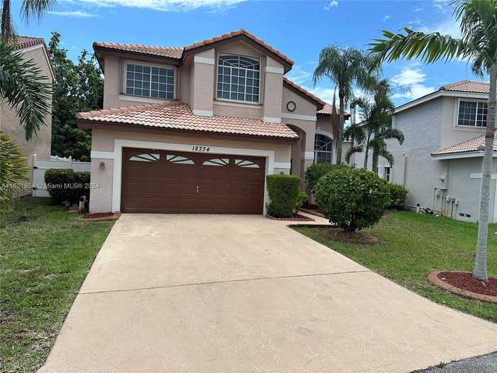 photo 1: 18334 SW 4th Ct, Pembroke Pines FL 33029