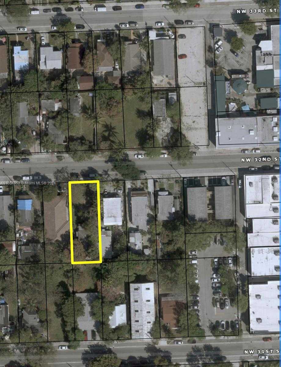 photo 1: 64 NW 32nd St, Miami FL 33127