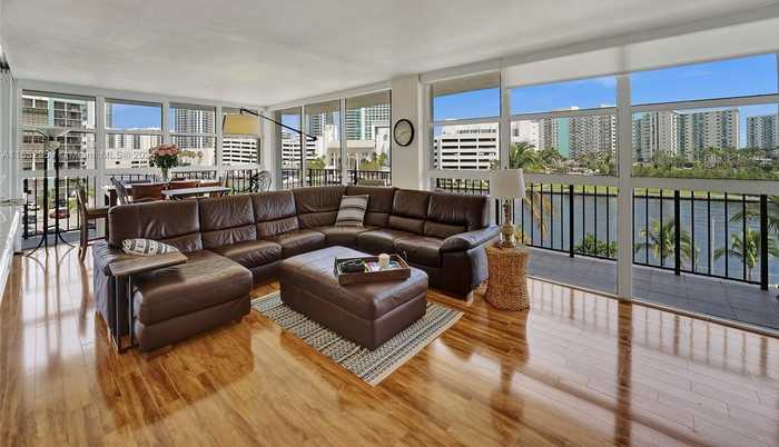 photo 1: 200 Leslie Dr Unit 510, Hallandale Beach FL 33009