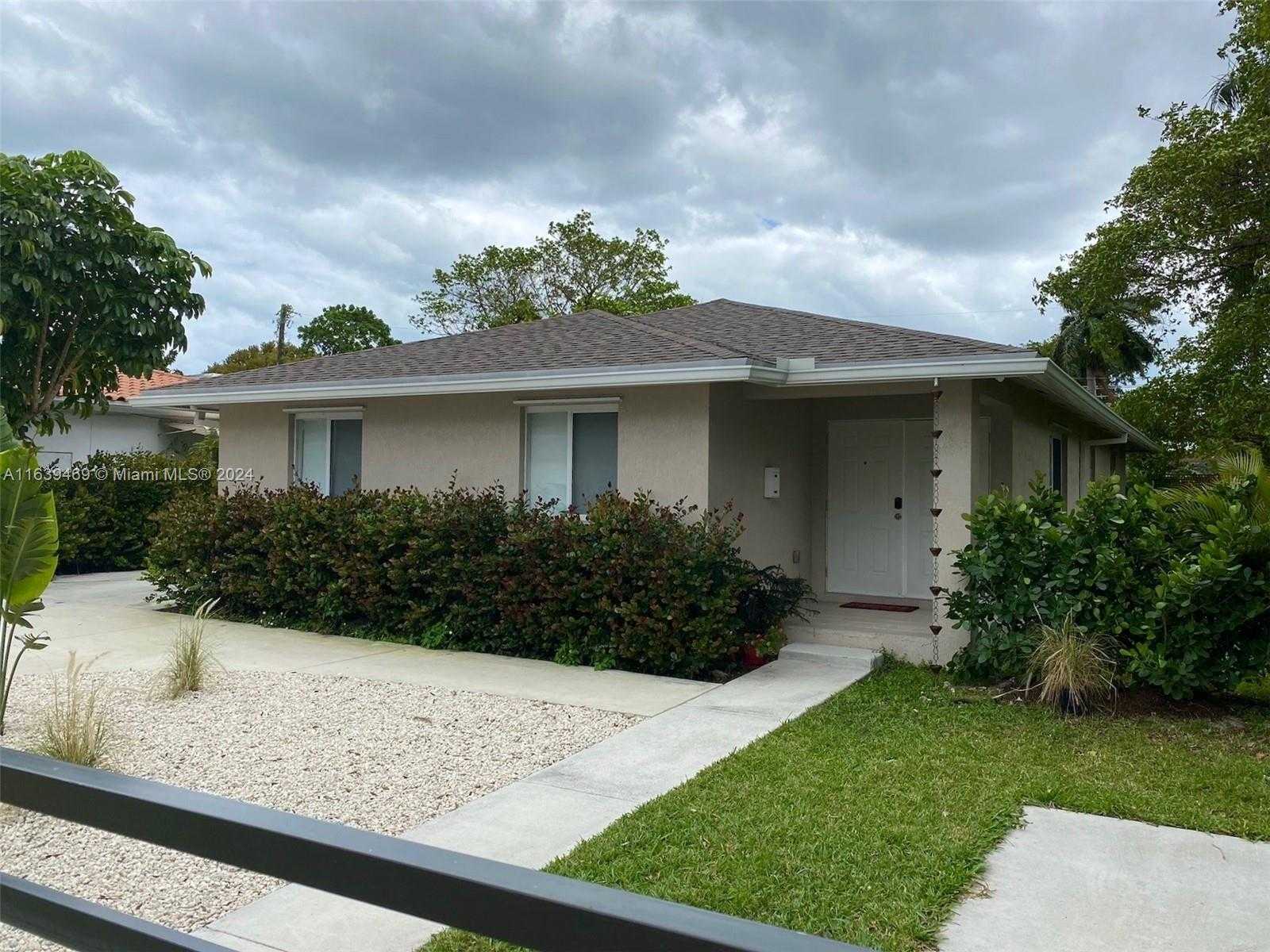 photo 2: 54 NW 84th St, Miami FL 33150