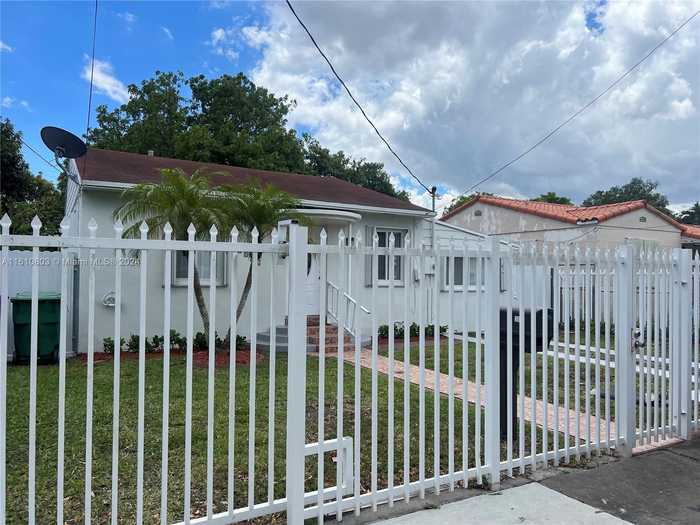 photo 2: 3052 SW 6th St, Miami FL 33135