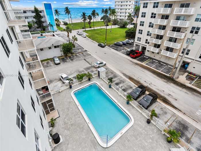 photo 15: 1801 S Ocean Dr Unit 606, Hollywood FL 33019