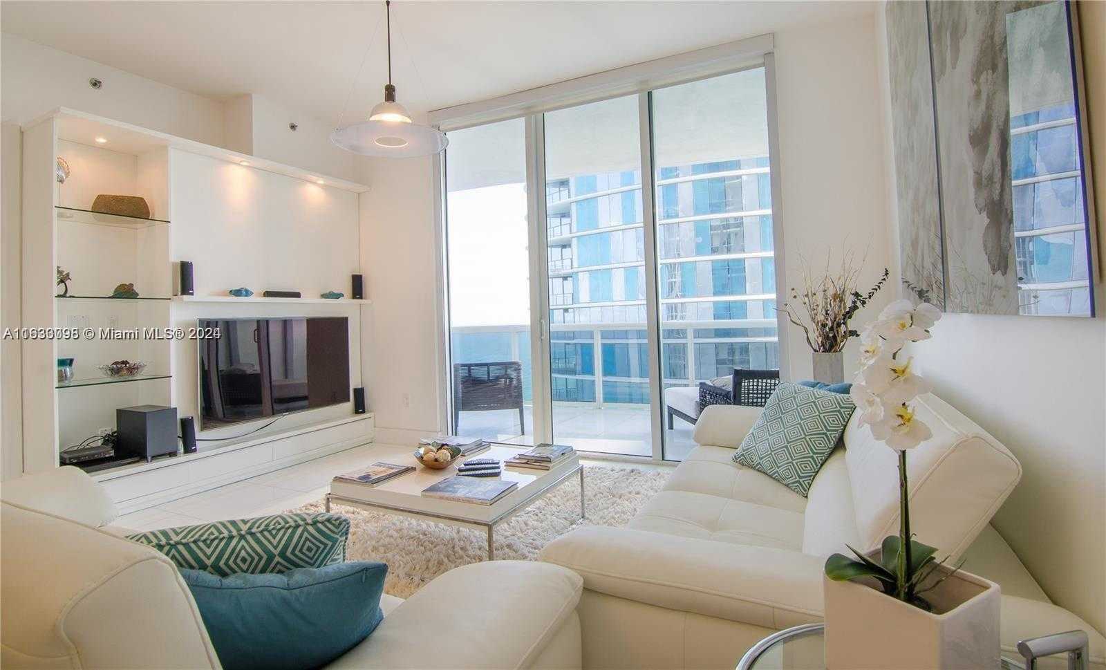 photo 3: 15811 Collins Ave Unit 2602, Sunny Isles Beach FL 33160