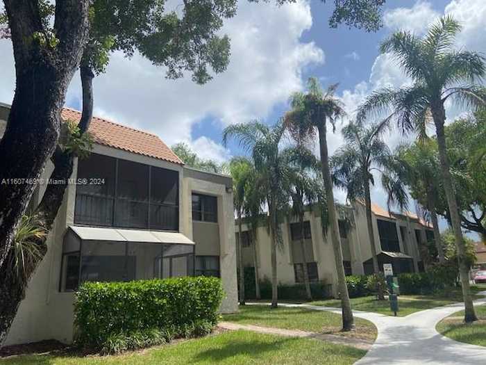 photo 10: 7925 SW 104th St Unit E202, Miami FL 33156