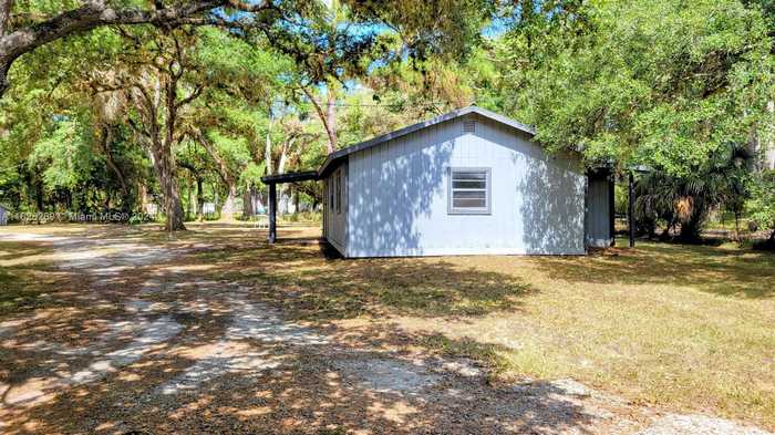 photo 2: 155 Marion Ave, La Belle FL 33935