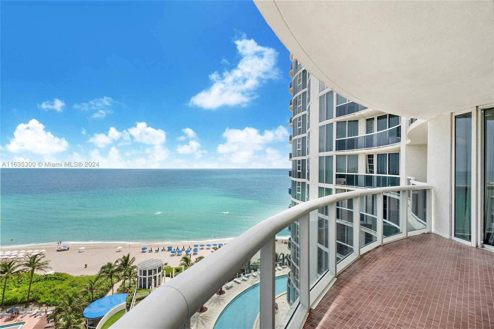 photo 3: 17201 Collins Ave Unit 1408, Sunny Isles Beach FL 33160