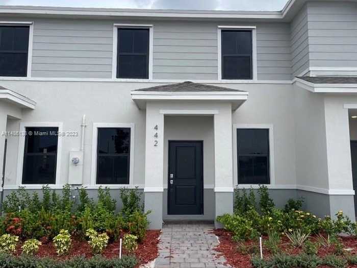 photo 1: 442 NE 13 Unit 442, Florida City FL 33034