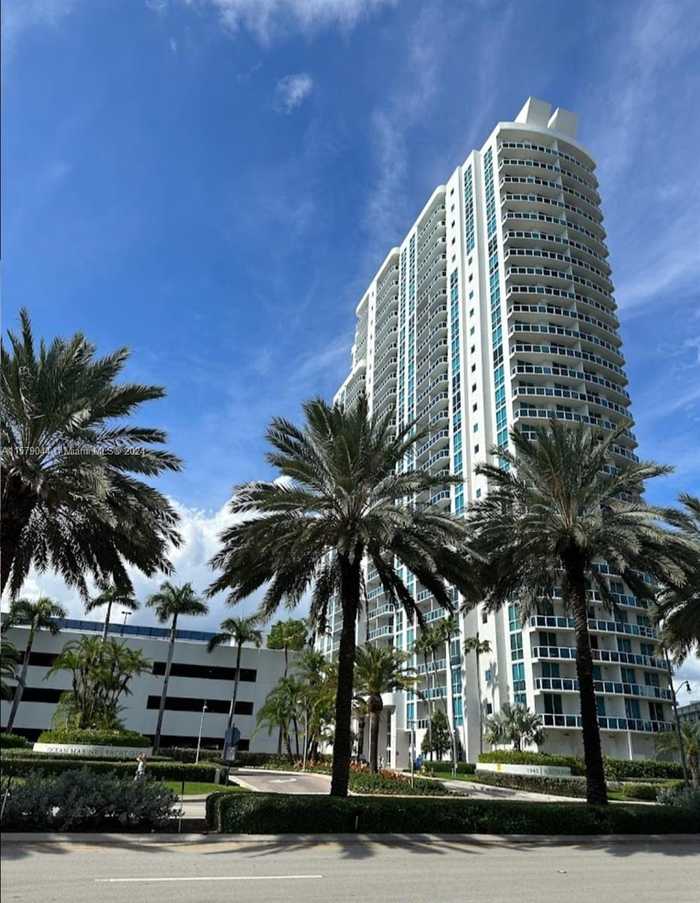 photo 2: 1945 S Ocean Dr Unit 401, Hallandale Beach FL 33009