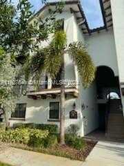 photo 2: 10630 NW 88th St Unit 219, Doral FL 33178