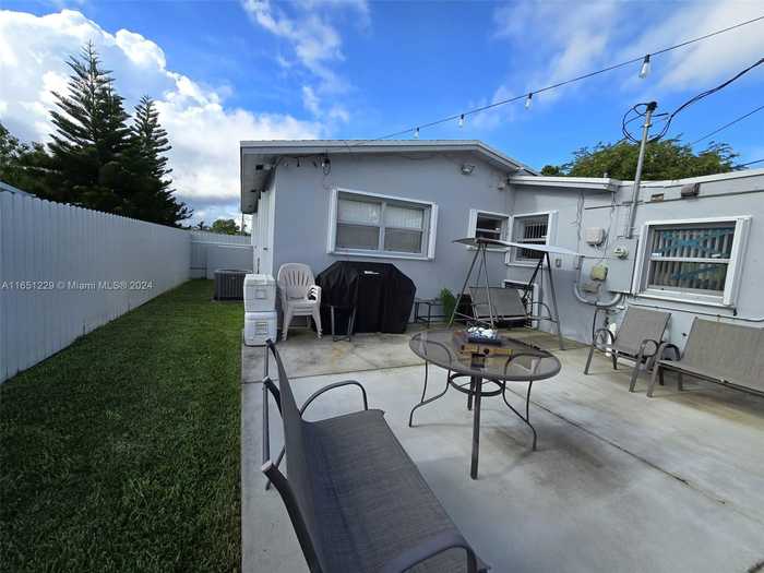 photo 24: 12221 SW 188th St, Miami FL 33177