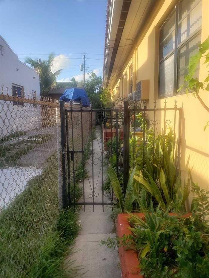 photo 2: 2049 SW 7th St, Miami FL 33135