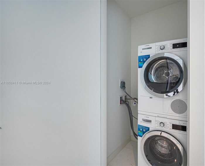 photo 2: 300 BISCAYNE Unit 2906, Miami FL 33131