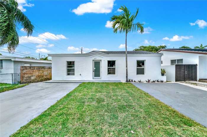 photo 2: 6131 Coral Way, Miami FL 33155