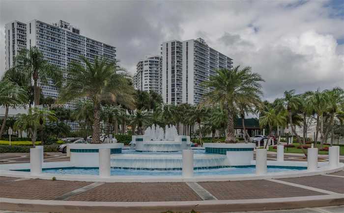 photo 100: 20281 E Country Club Dr Unit 2214, Aventura FL 33180