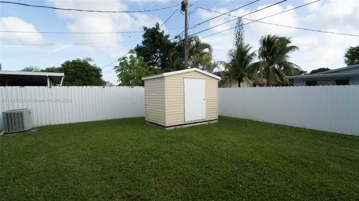 photo 17: 12450 SW 184th St, Miami FL 33177