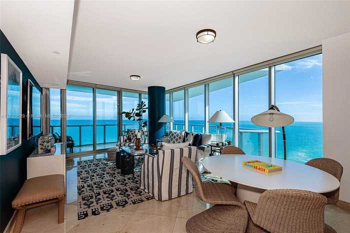 photo 2: 17001 Collins Ave Unit 3101, Sunny Isles Beach FL 33160