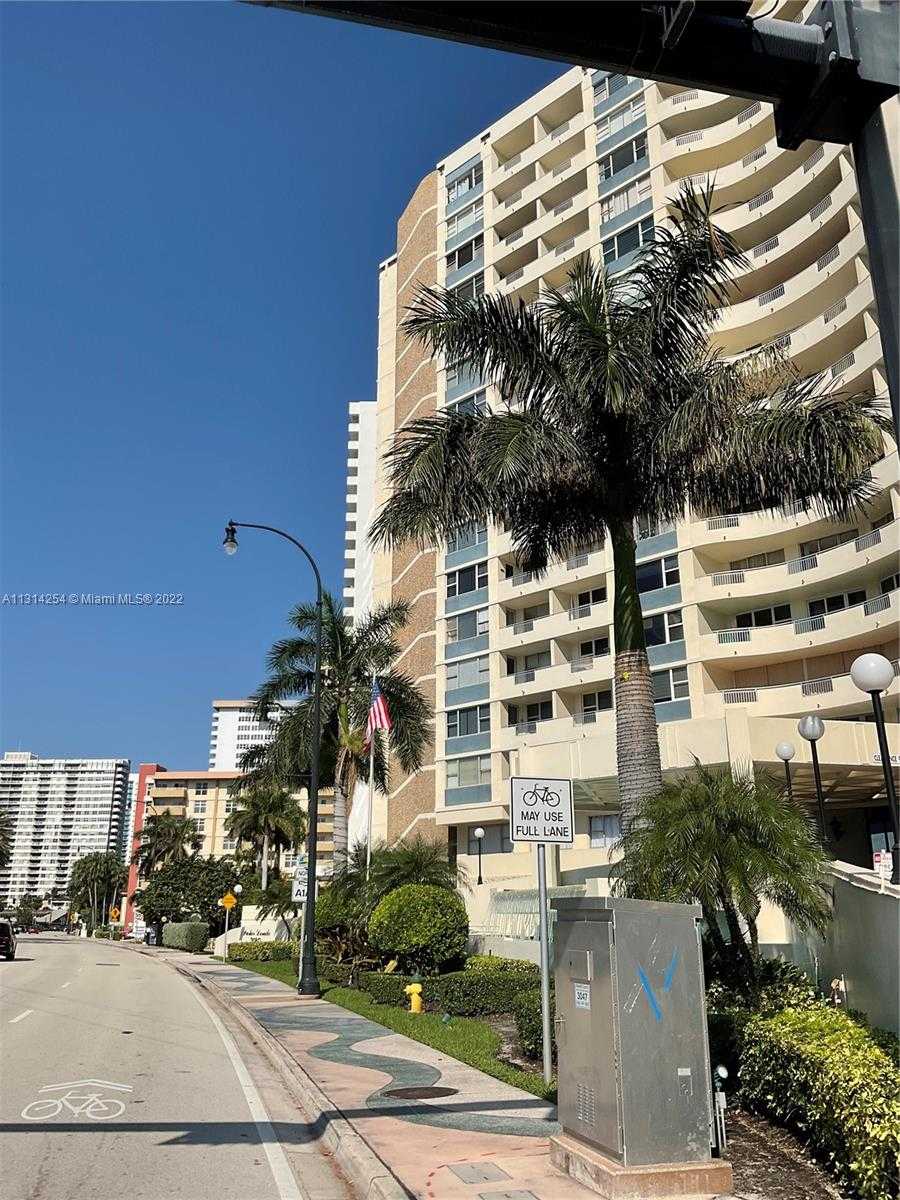 photo 1: 3180 S Ocean Dr Unit 1503, Hallandale Beach FL 33009