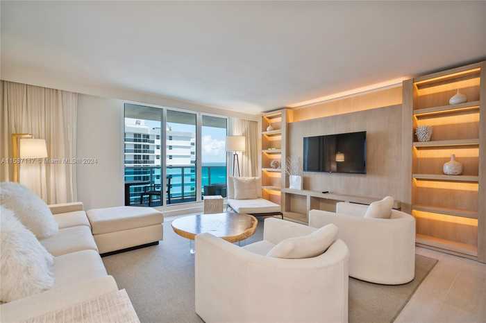 photo 1: 102 24th St Unit 1413, Miami Beach FL 33139