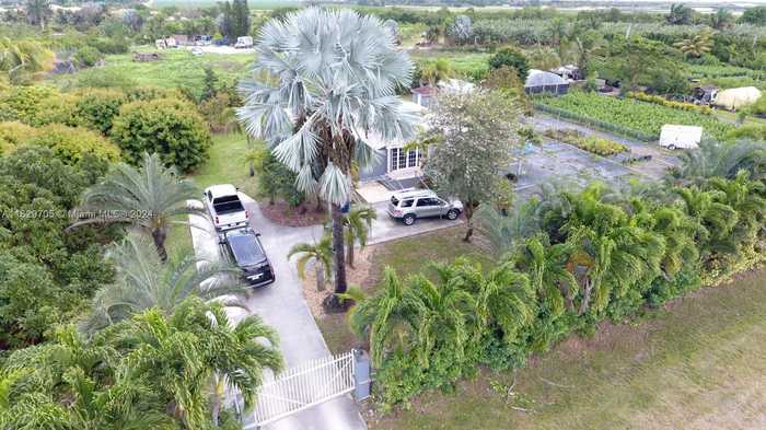 photo 1: 16003 SW 196th Ave, Miami FL 33187