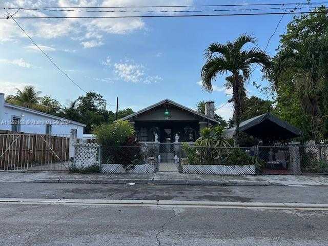 photo 2: 145 NW 31st St, Miami FL 33127