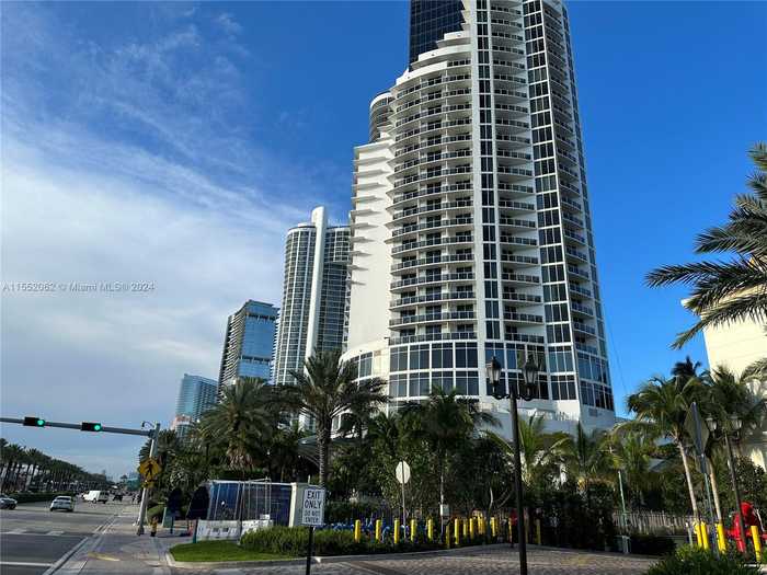 photo 1: 18001 Collins Ave Unit 1501, Sunny Isles Beach FL 33160